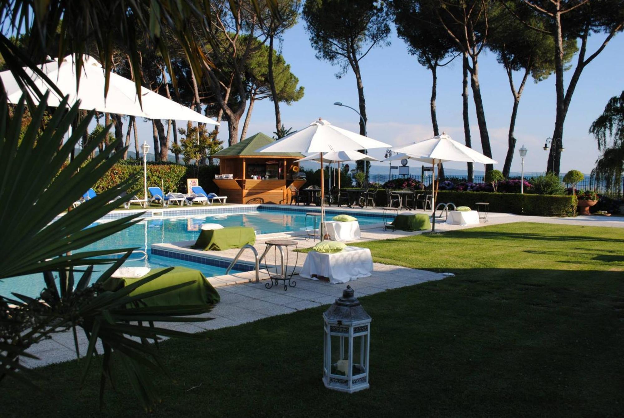 Platani Hotel Bolsena Buitenkant foto