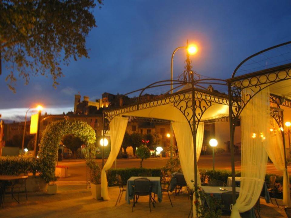 Platani Hotel Bolsena Buitenkant foto