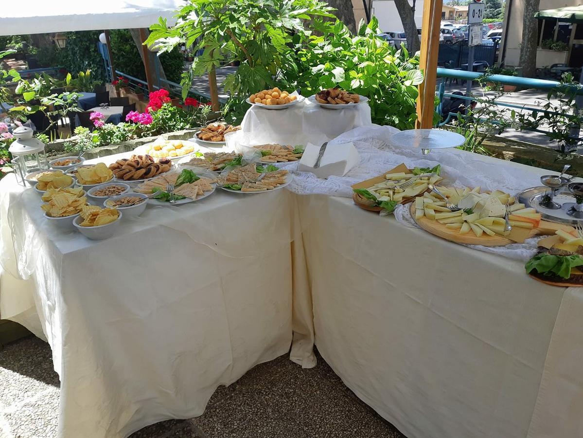 Platani Hotel Bolsena Buitenkant foto