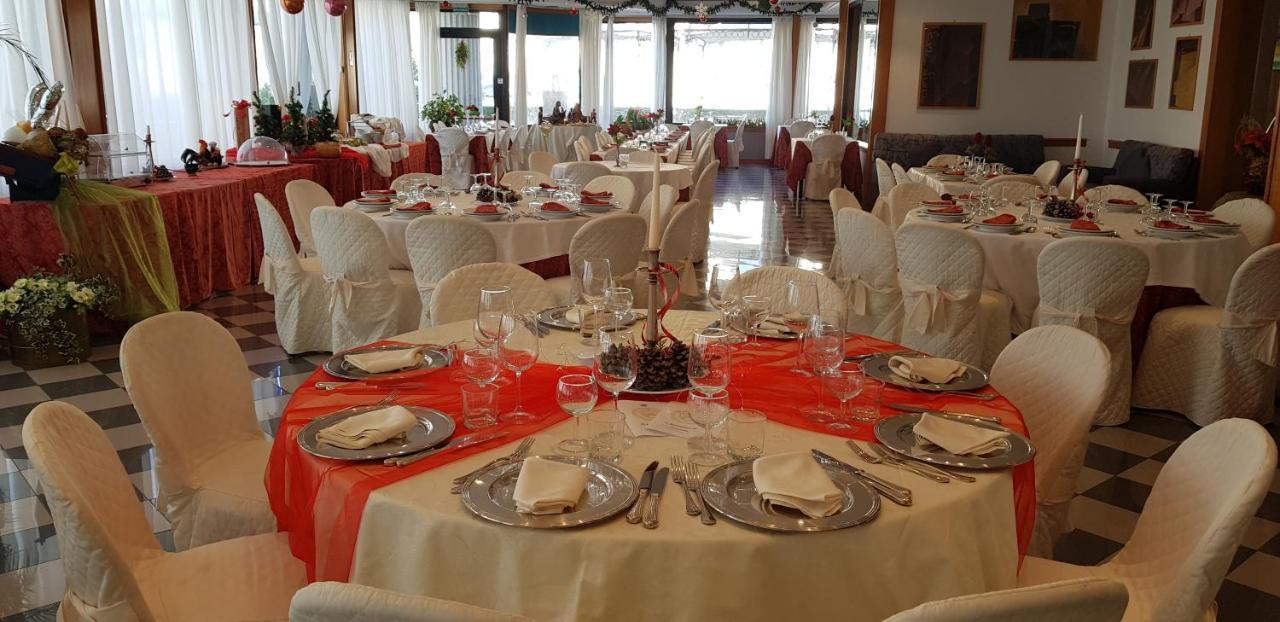 Platani Hotel Bolsena Buitenkant foto